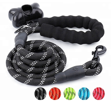 5ft. Leash With Comfortable Padded Handle and Reflective Threads