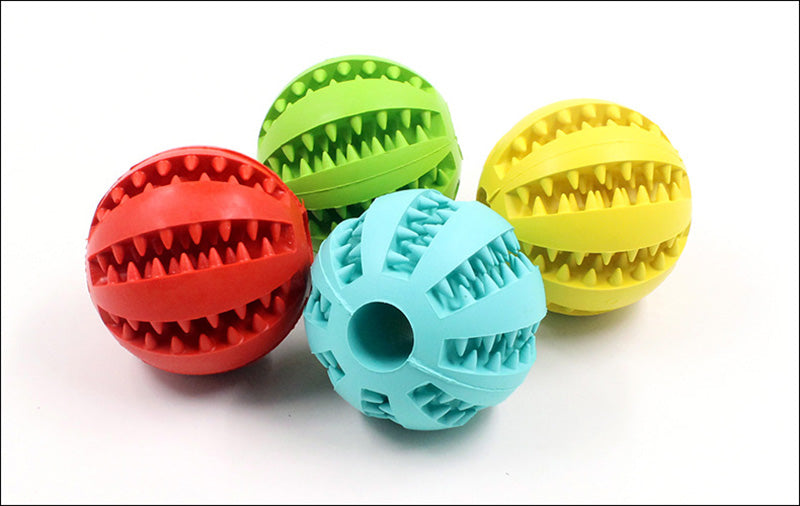 Treat Feeder Ball (Random Color Assortment)