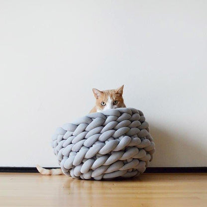 Cozy Haven Warm Knit Cat Bed